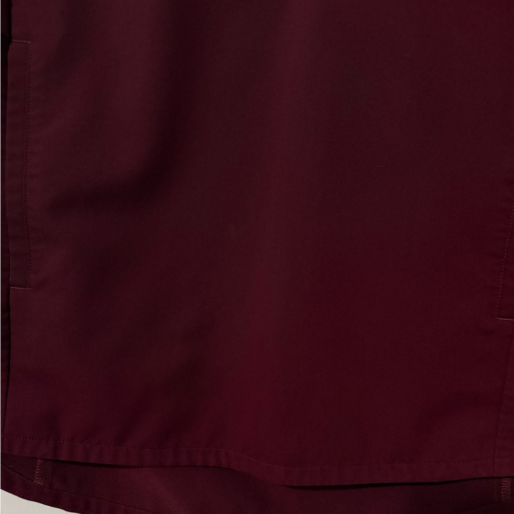 Figs Burgundy Scrub Top - Picture 3 of 6